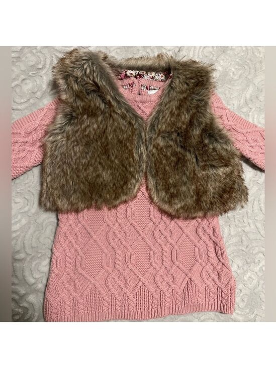 Adrienne Vittadini Other - Adrienne Vittadini Toddler Sweaterdress & Faux Fur Vest. Super cute!